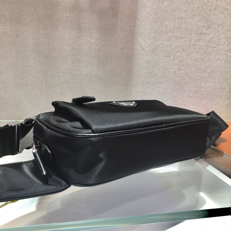 Pra*a waist chest packs